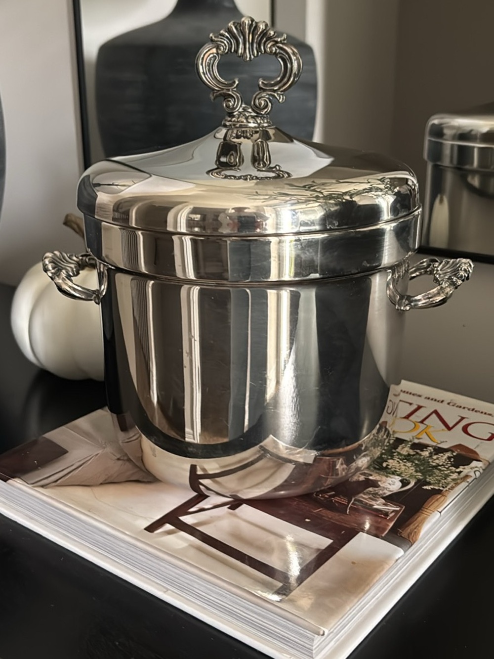 Classic Silver Ice Bucket with Ornate Handle - Silver